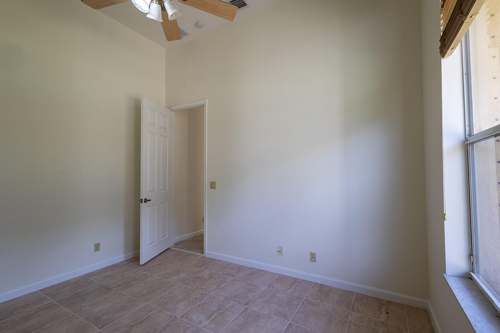 RENAISSANCE SEC 7 - Residential Lease