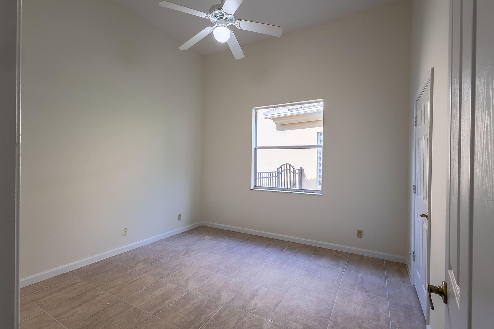 RENAISSANCE SEC 7 - Residential Lease