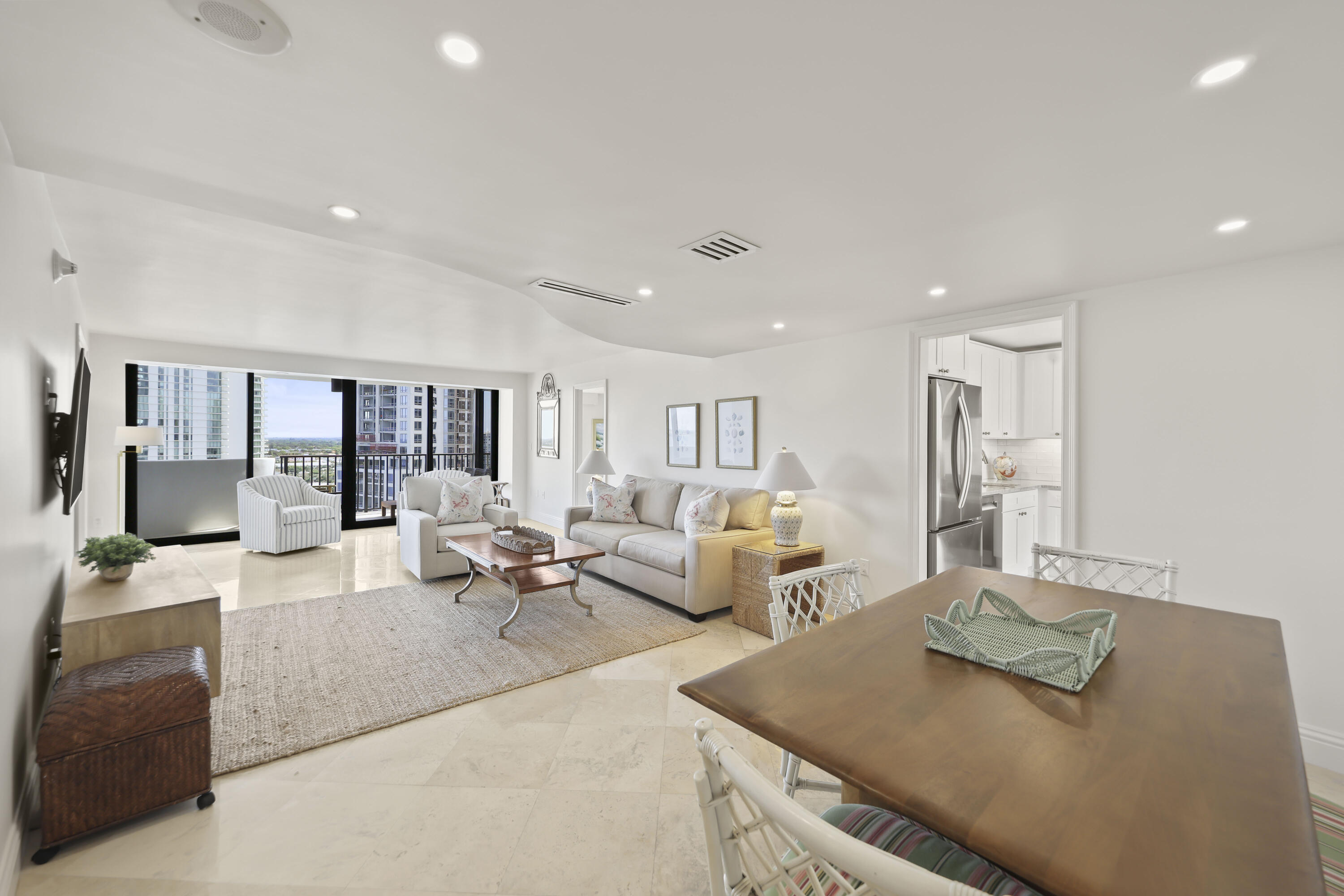 TRIANON CONDO - Residential Lease