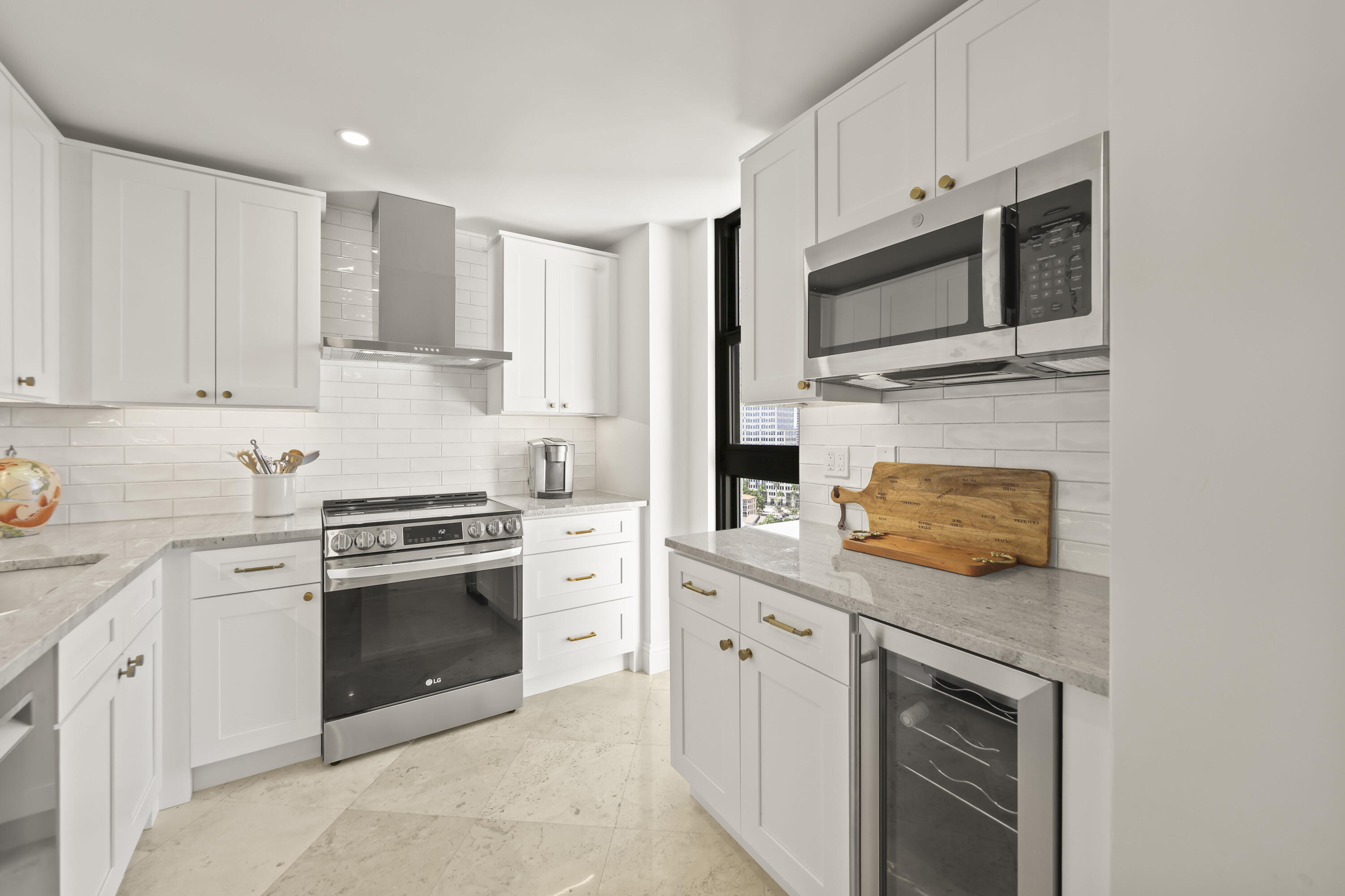 TRIANON CONDO - Residential Lease