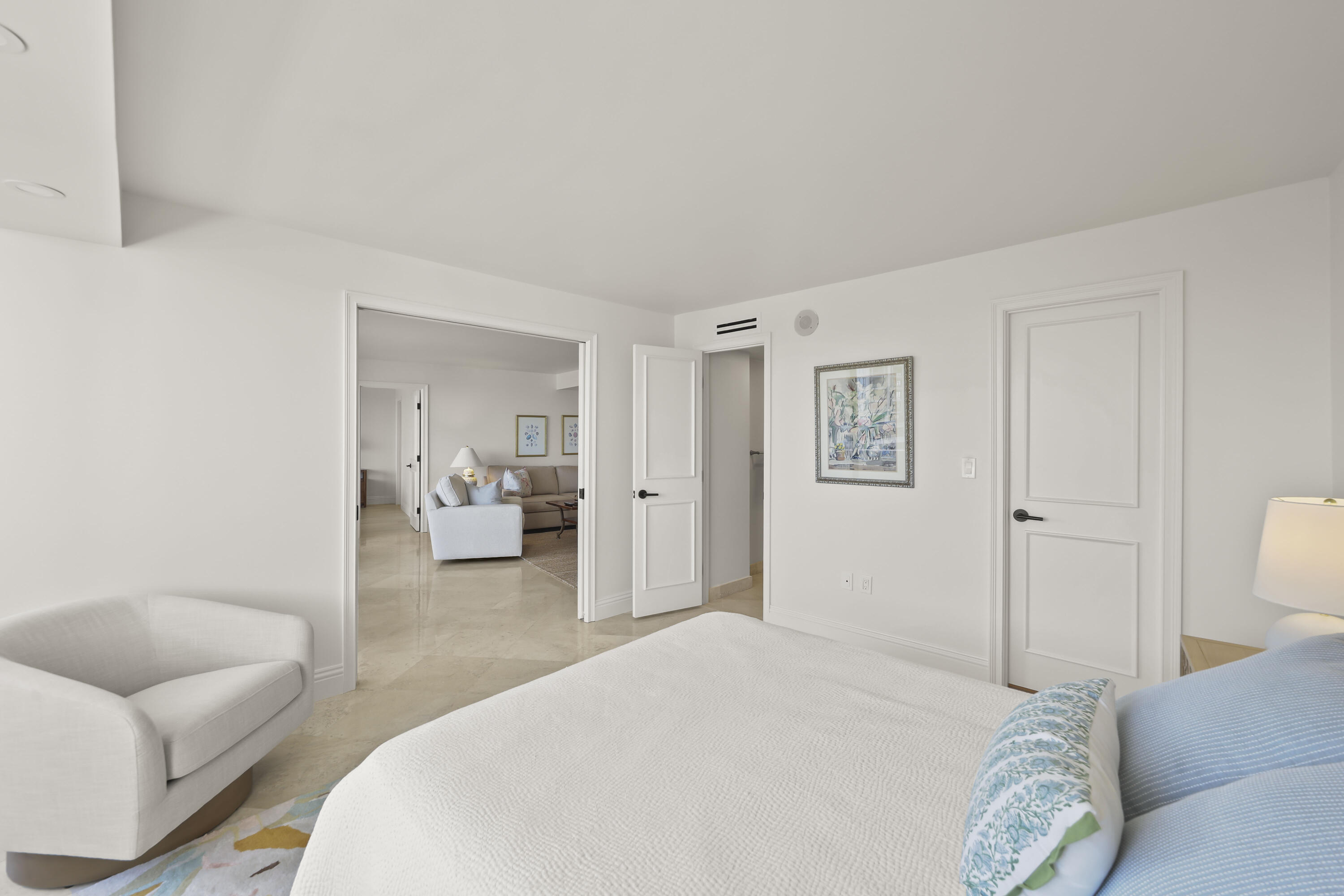 TRIANON CONDO - Residential Lease