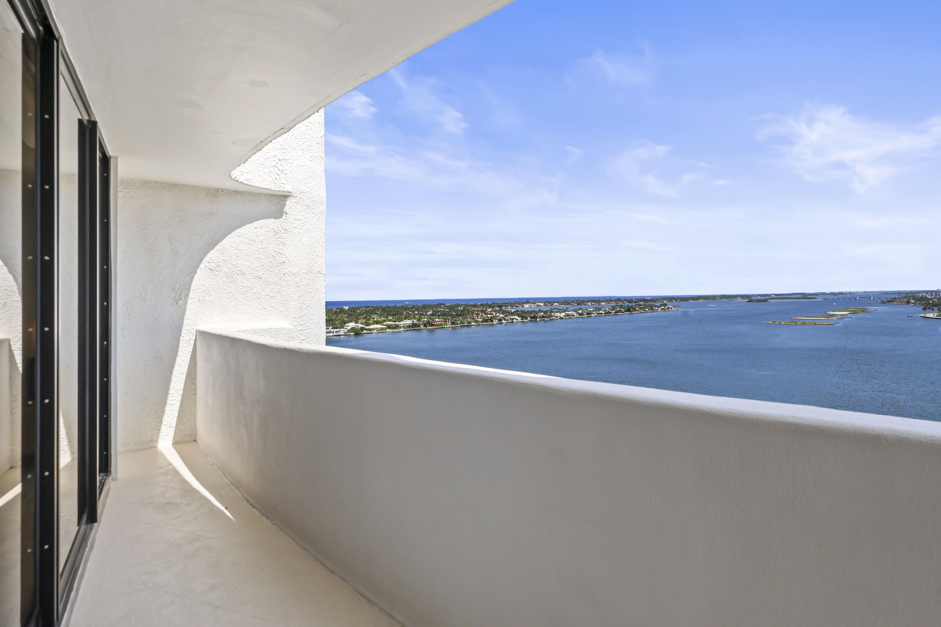 TRIANON CONDO - Residential Lease