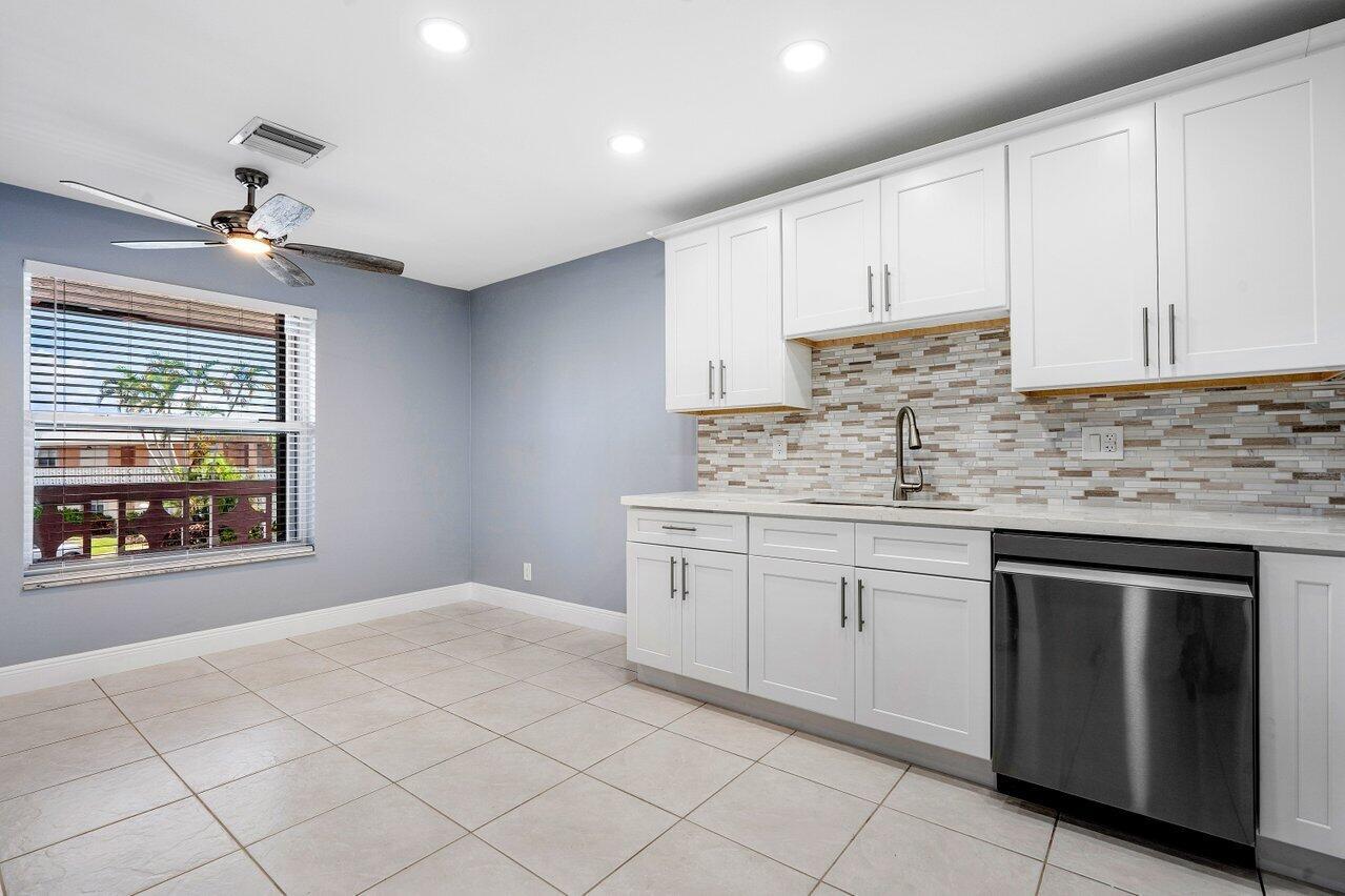 PINES OF DELRAY NORTH CON - Residential