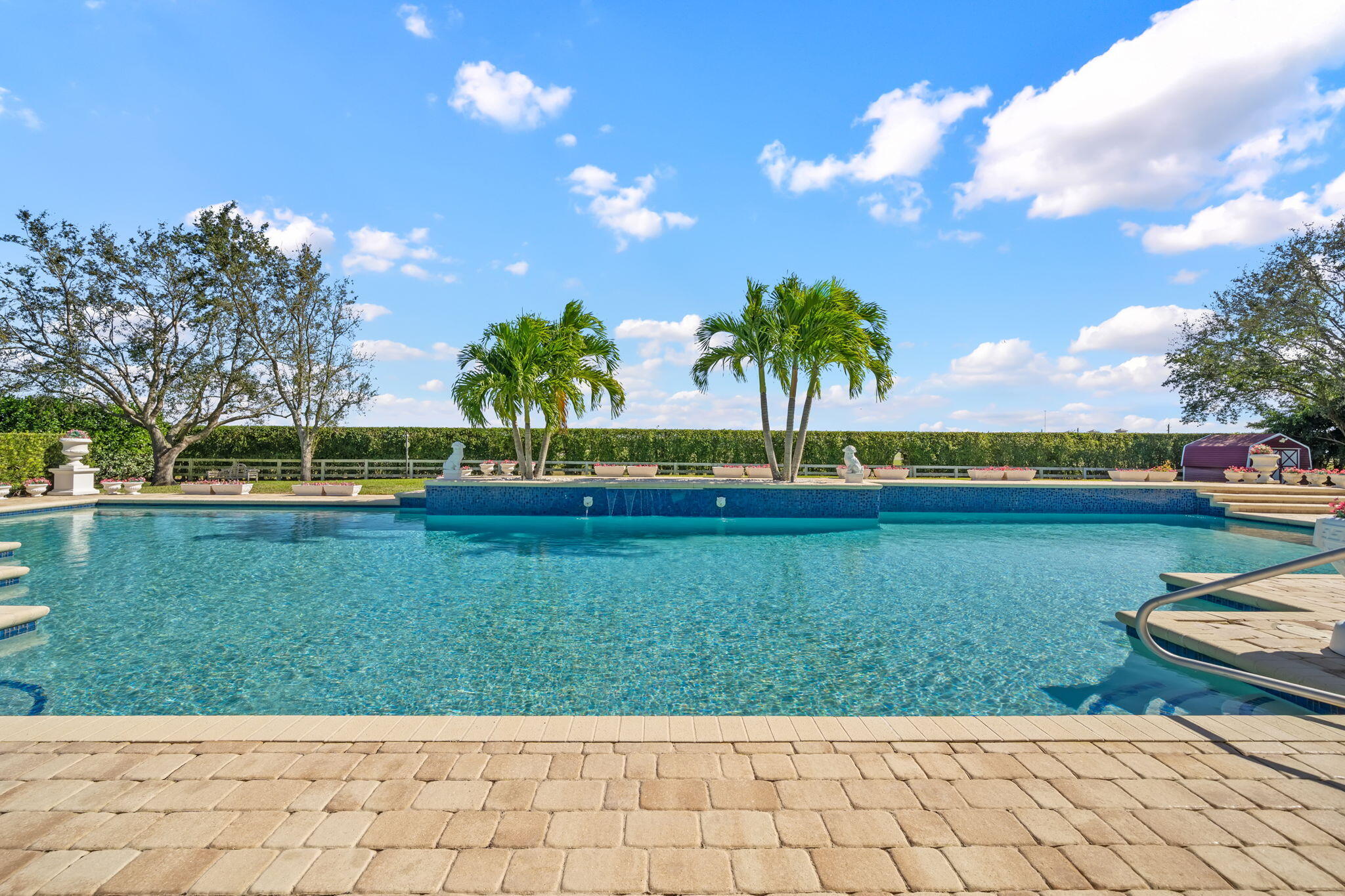 SOUTHFIELDS - Residential