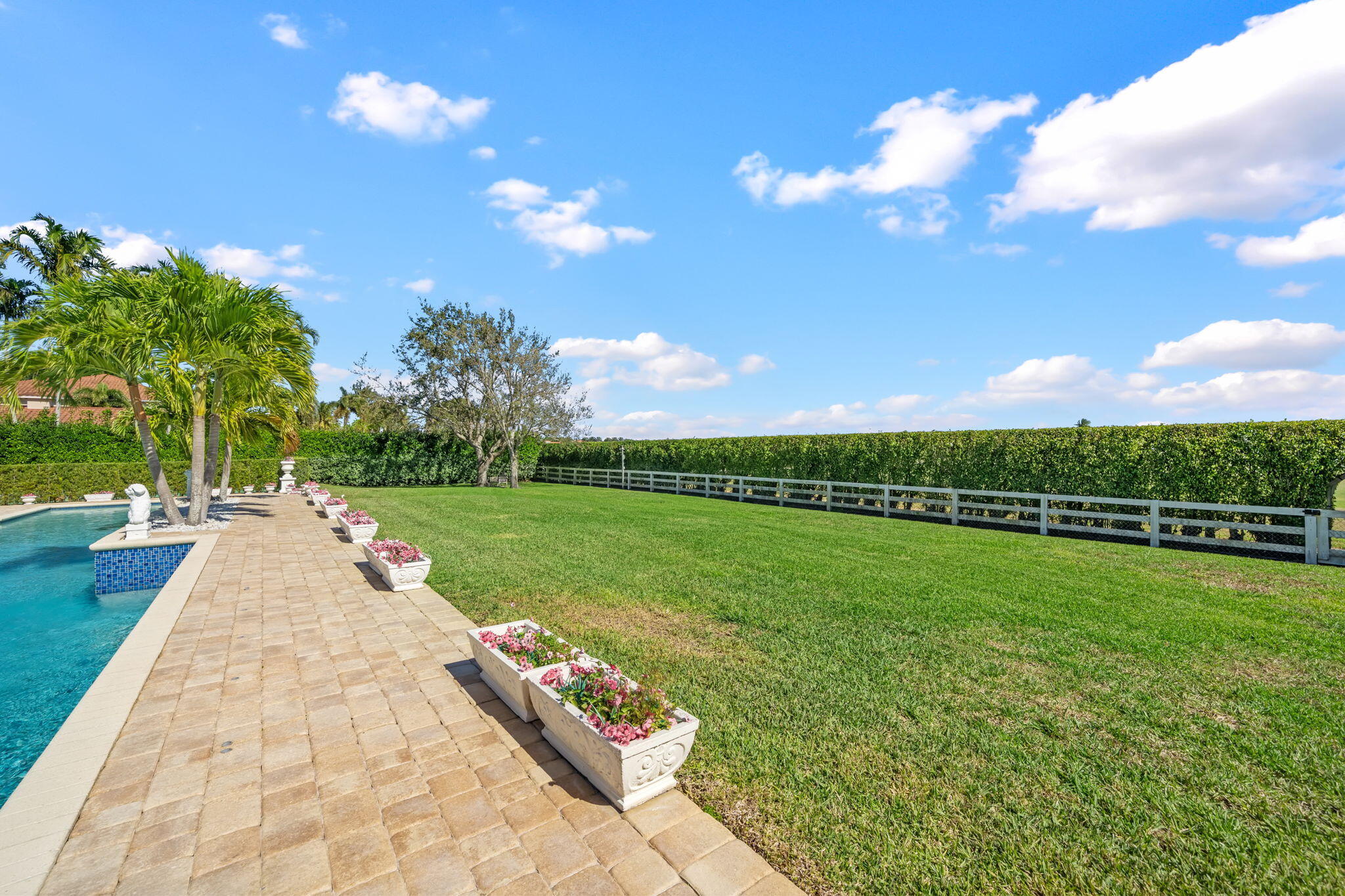 SOUTHFIELDS - Residential