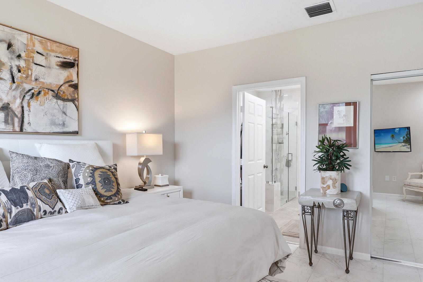 CRYSTAL POINTE I CONDO - Residential