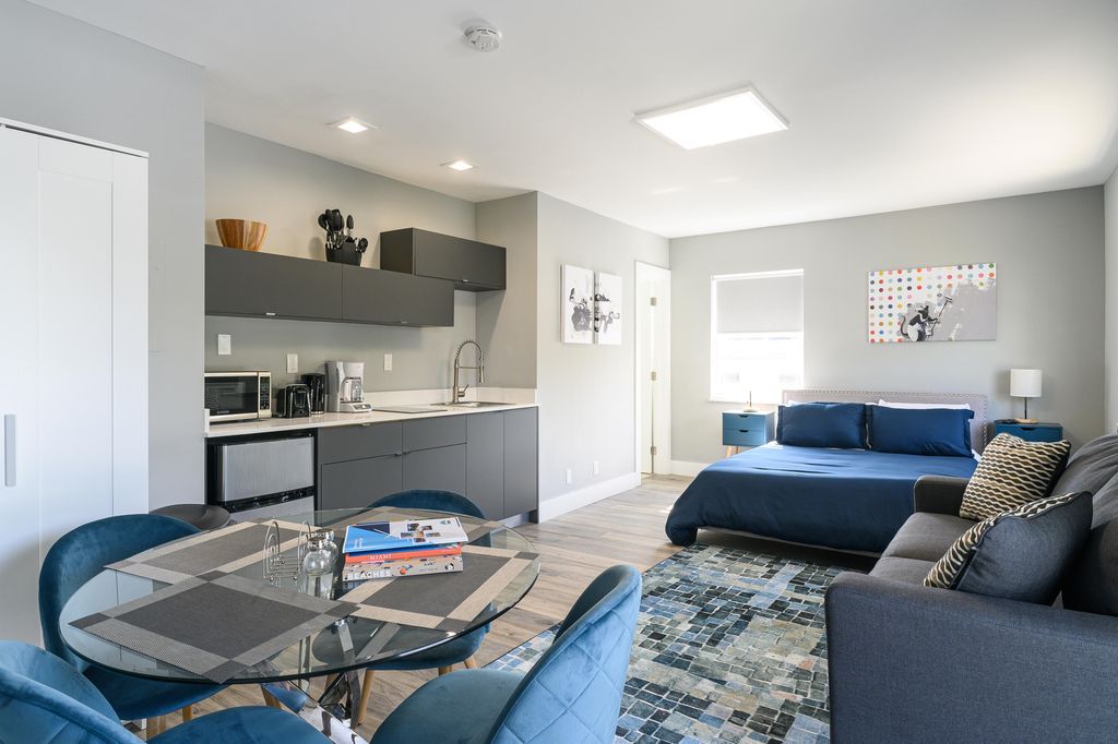 Photo of 1020 N Victoria Park Road #23, Fort Lauderdale, FL 33304 (MLS # B26027188)