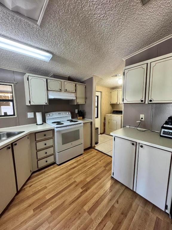 Spanish Lakes Fairways - Residential