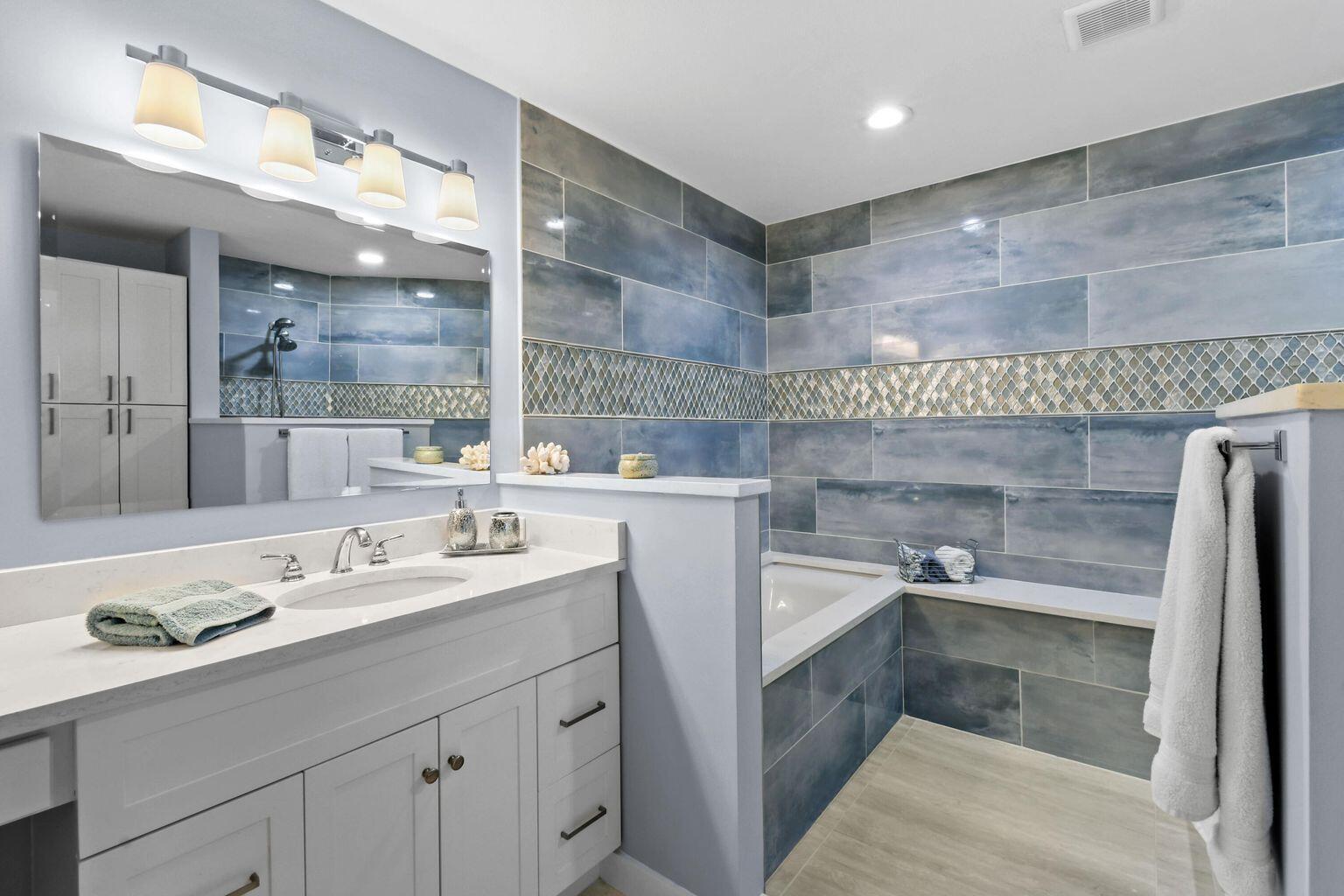 LEGENDS CONDO - Residential