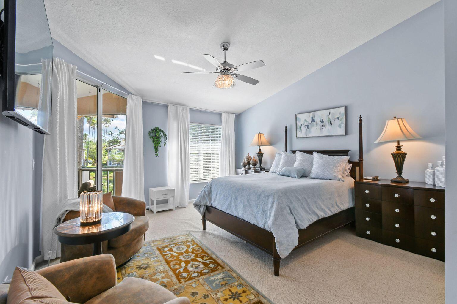 LEGENDS CONDO - Residential