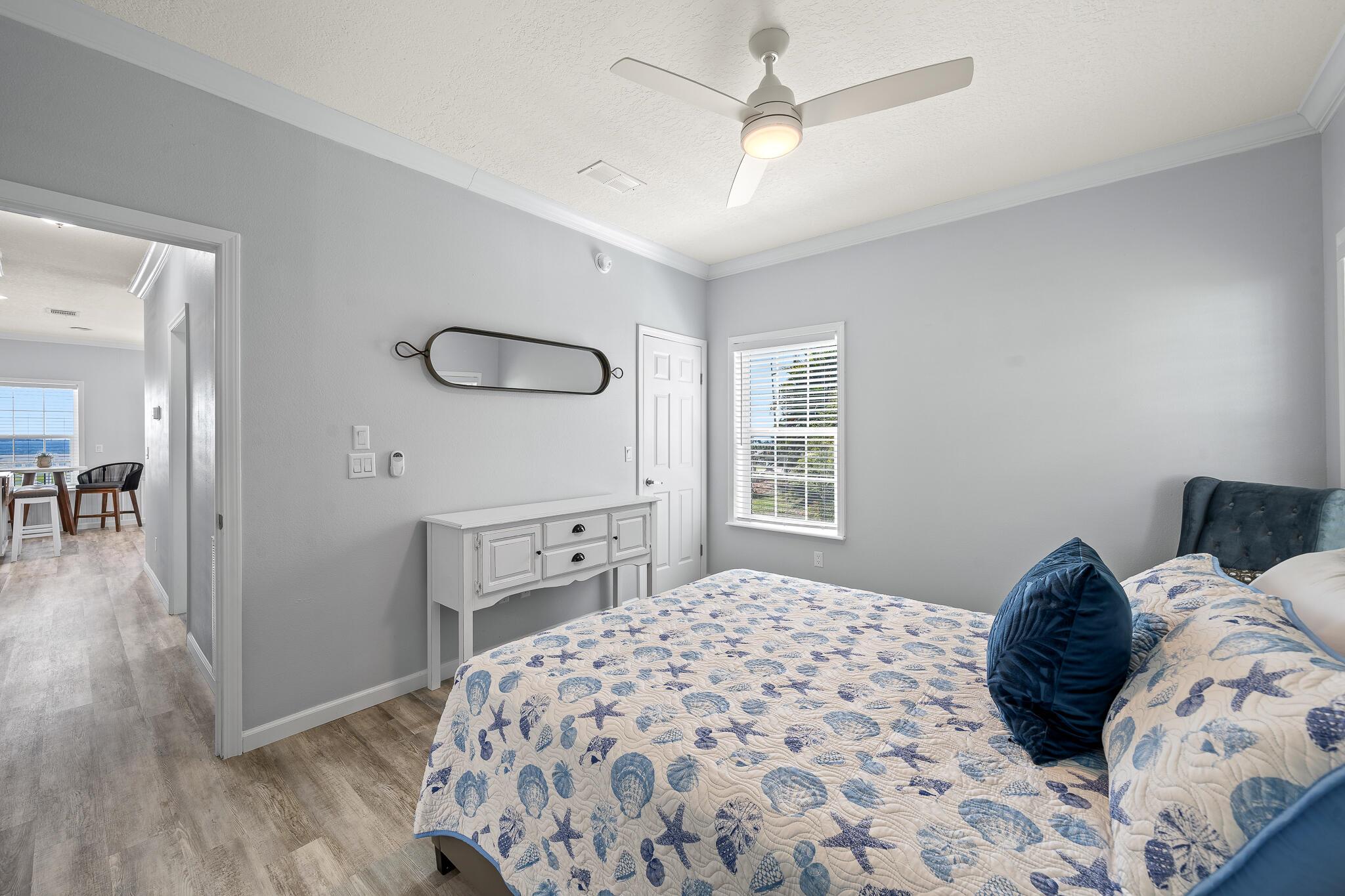 El Capitan Waterfront Com - Residential