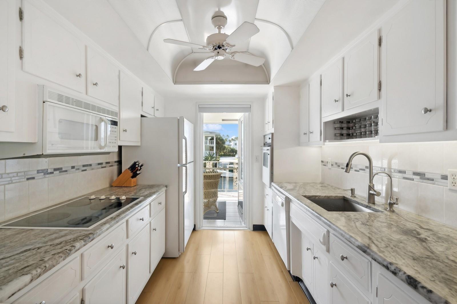 VILLA SORRENTO - Residential