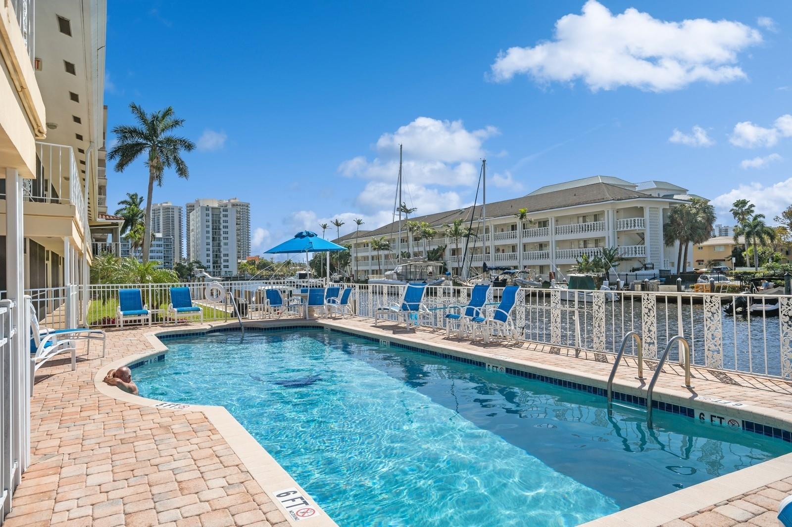 VILLA SORRENTO - Residential