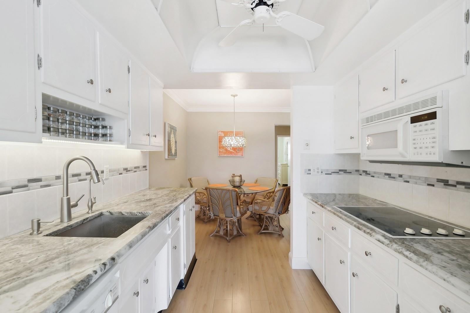 VILLA SORRENTO - Residential