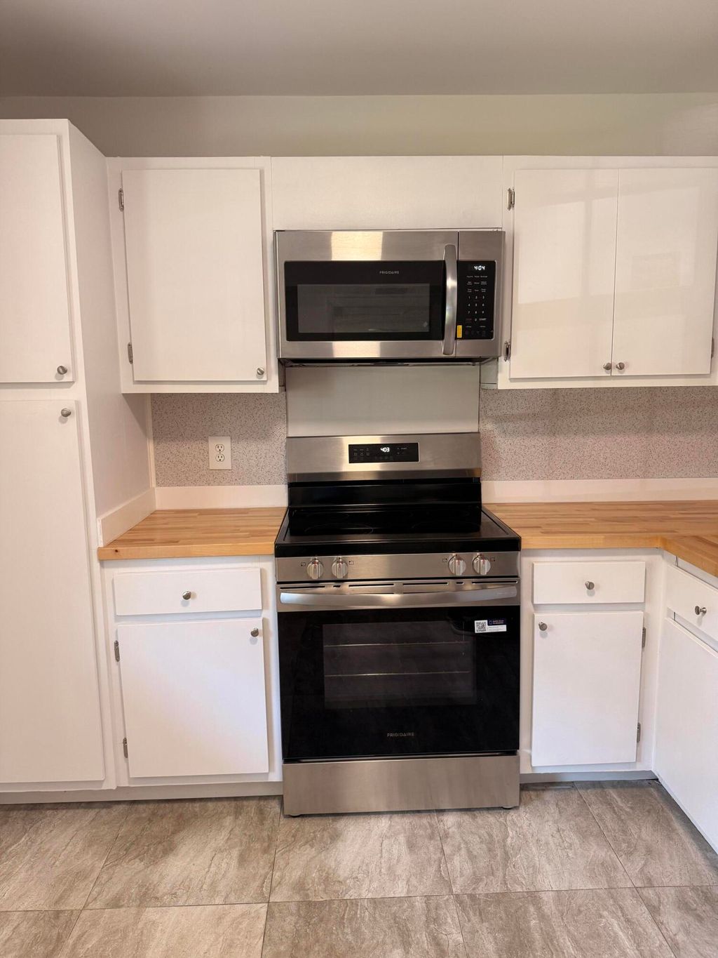 Photo of 4007 N Cypress Drive #103, Pompano Beach, FL 33069 (MLS # B26007507)