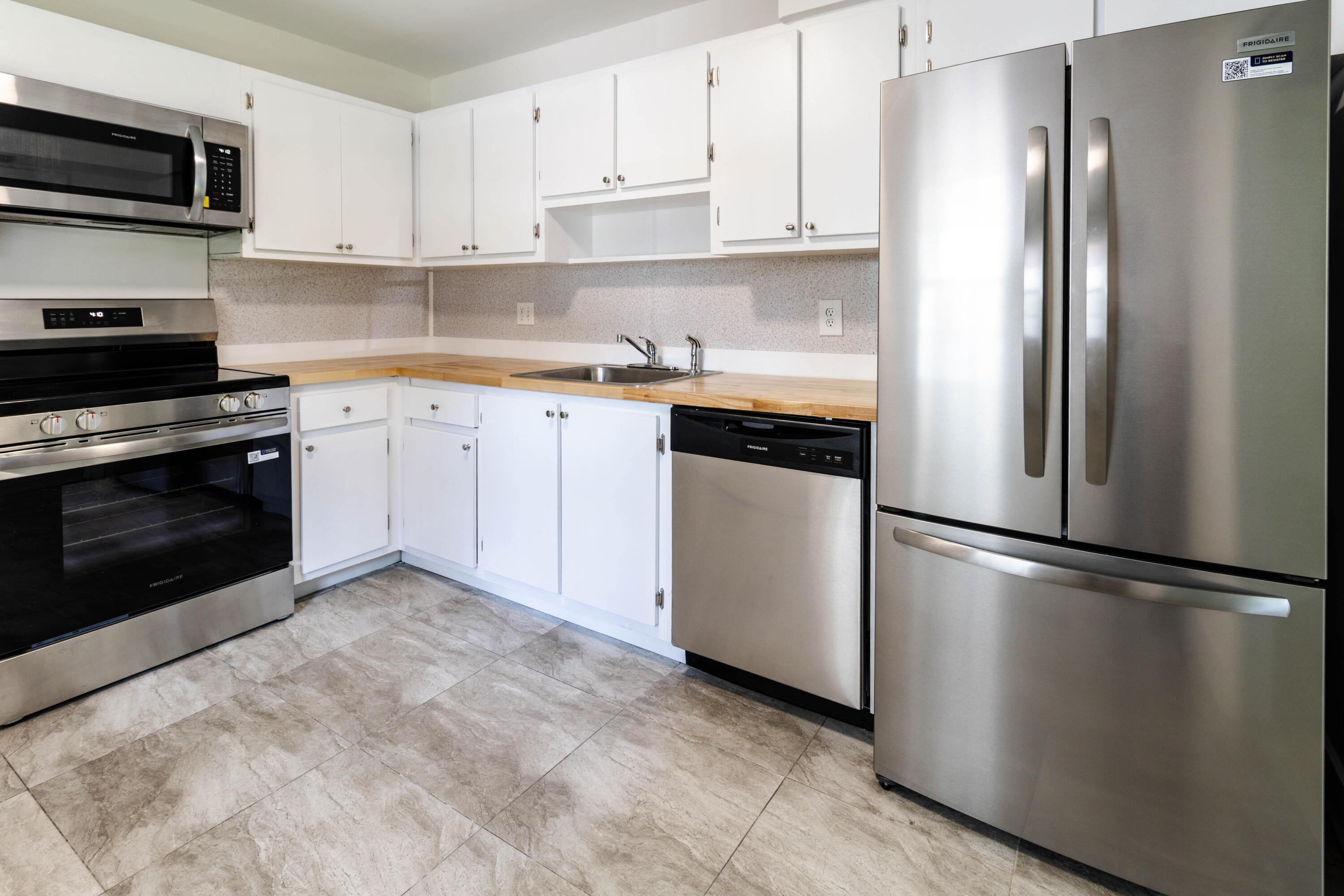 4007 N Cypress Drive 103