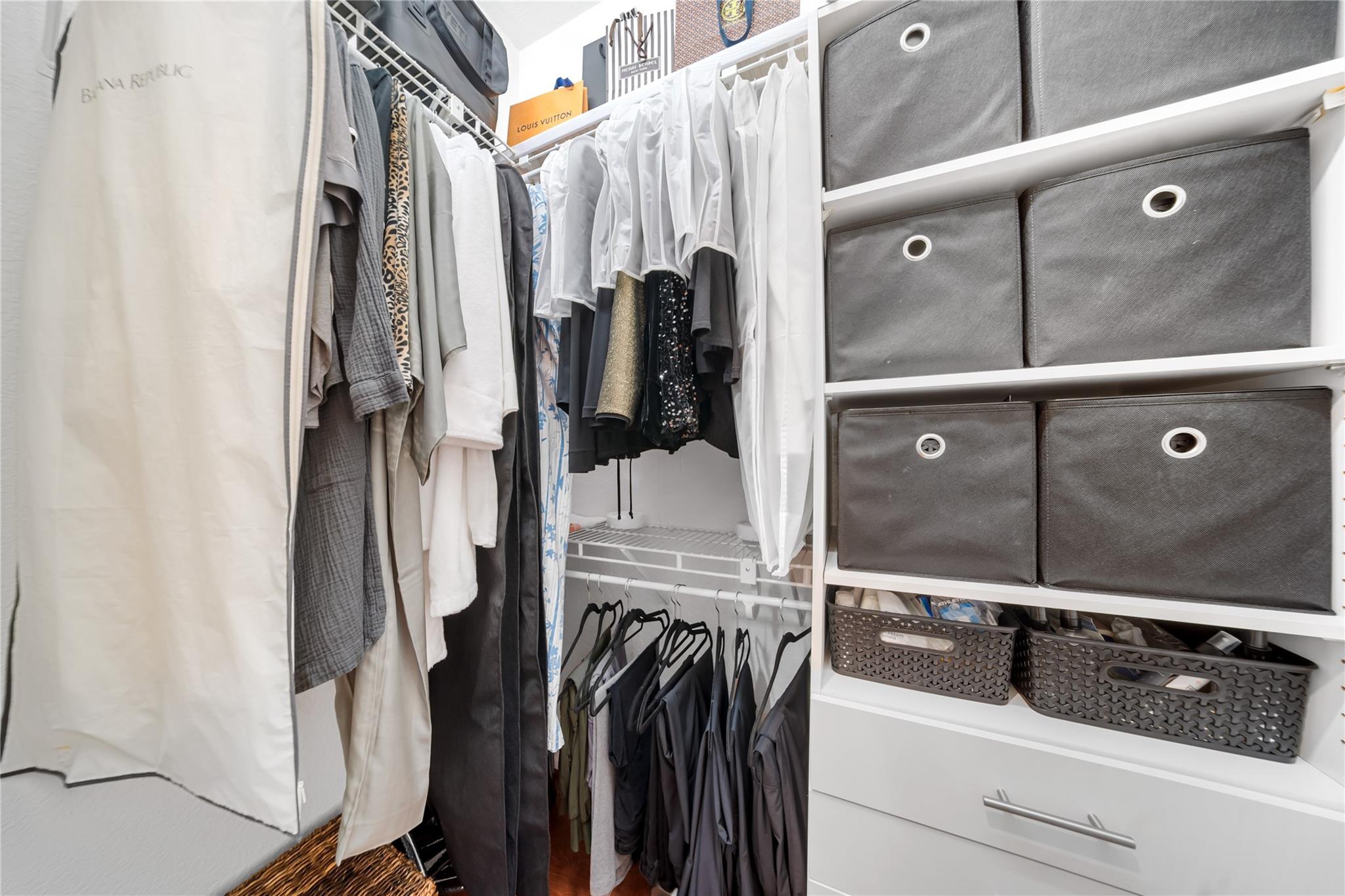 PARKLAND ISLES - Residential