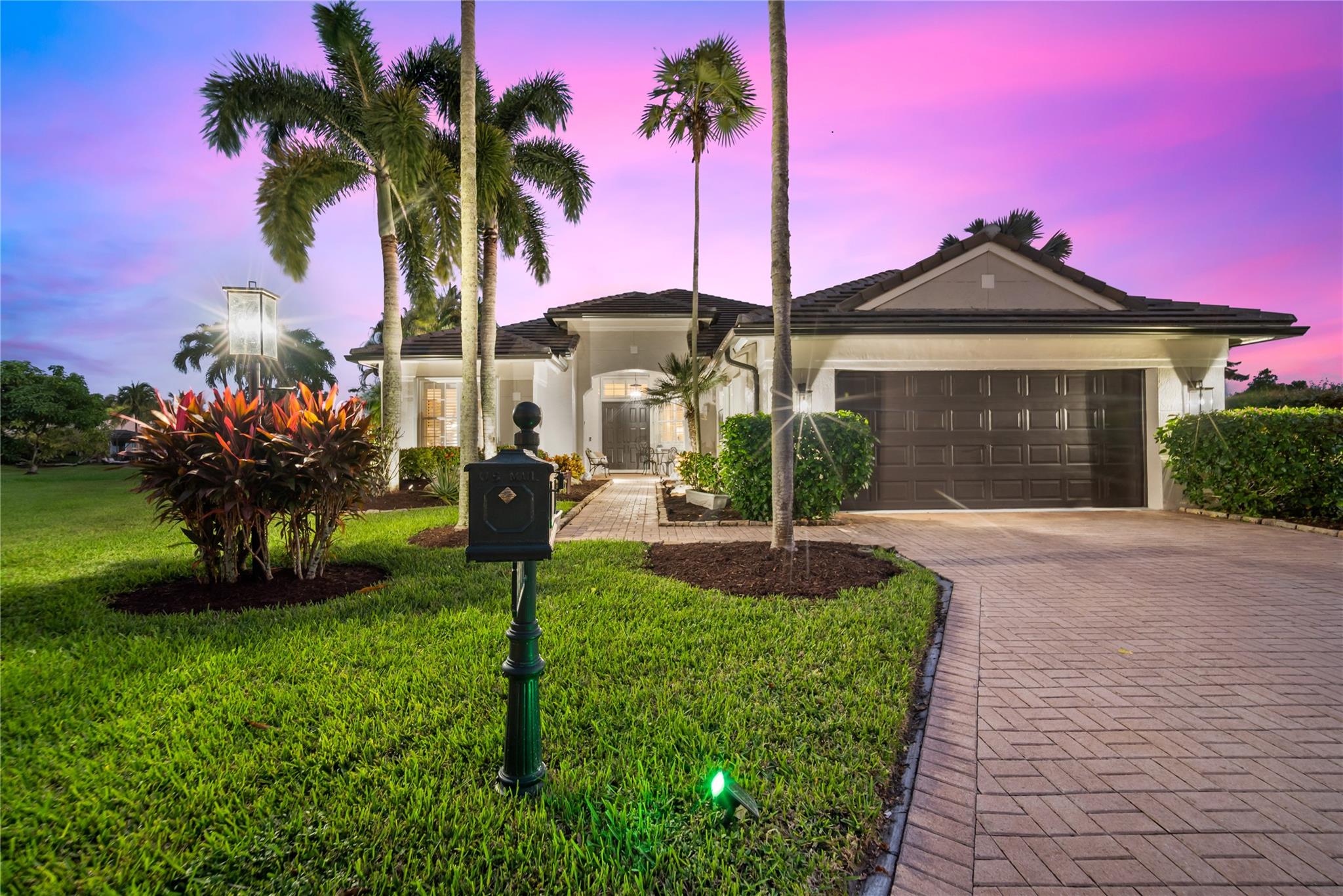 PARKLAND ISLES - Residential