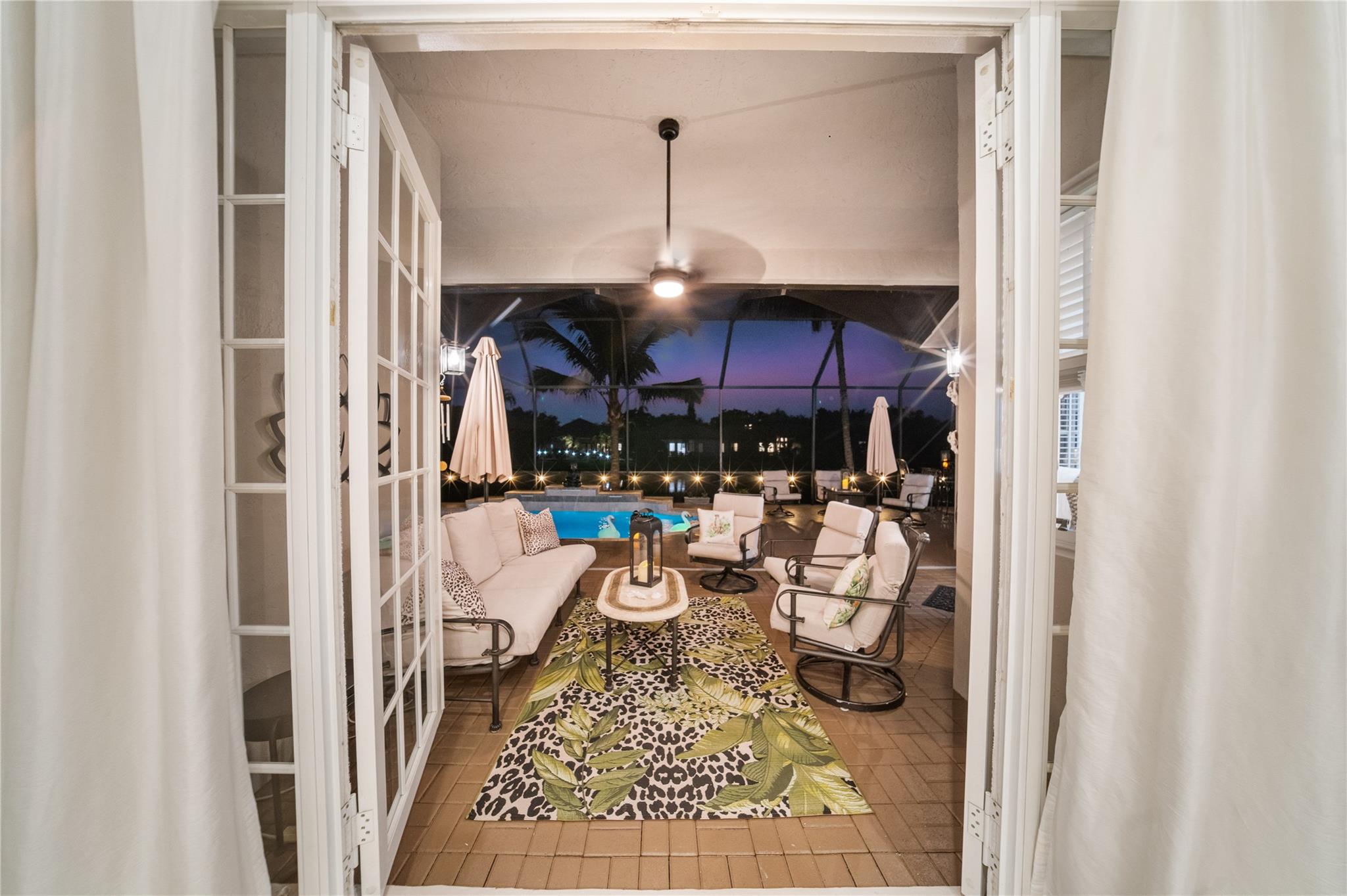 PARKLAND ISLES - Residential