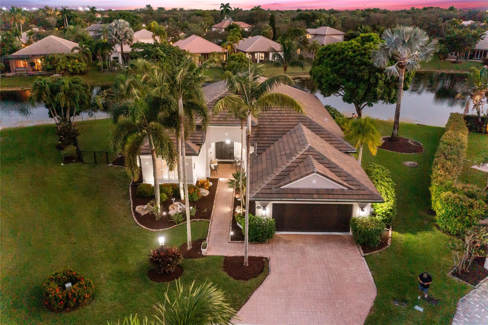 PARKLAND ISLES - Residential