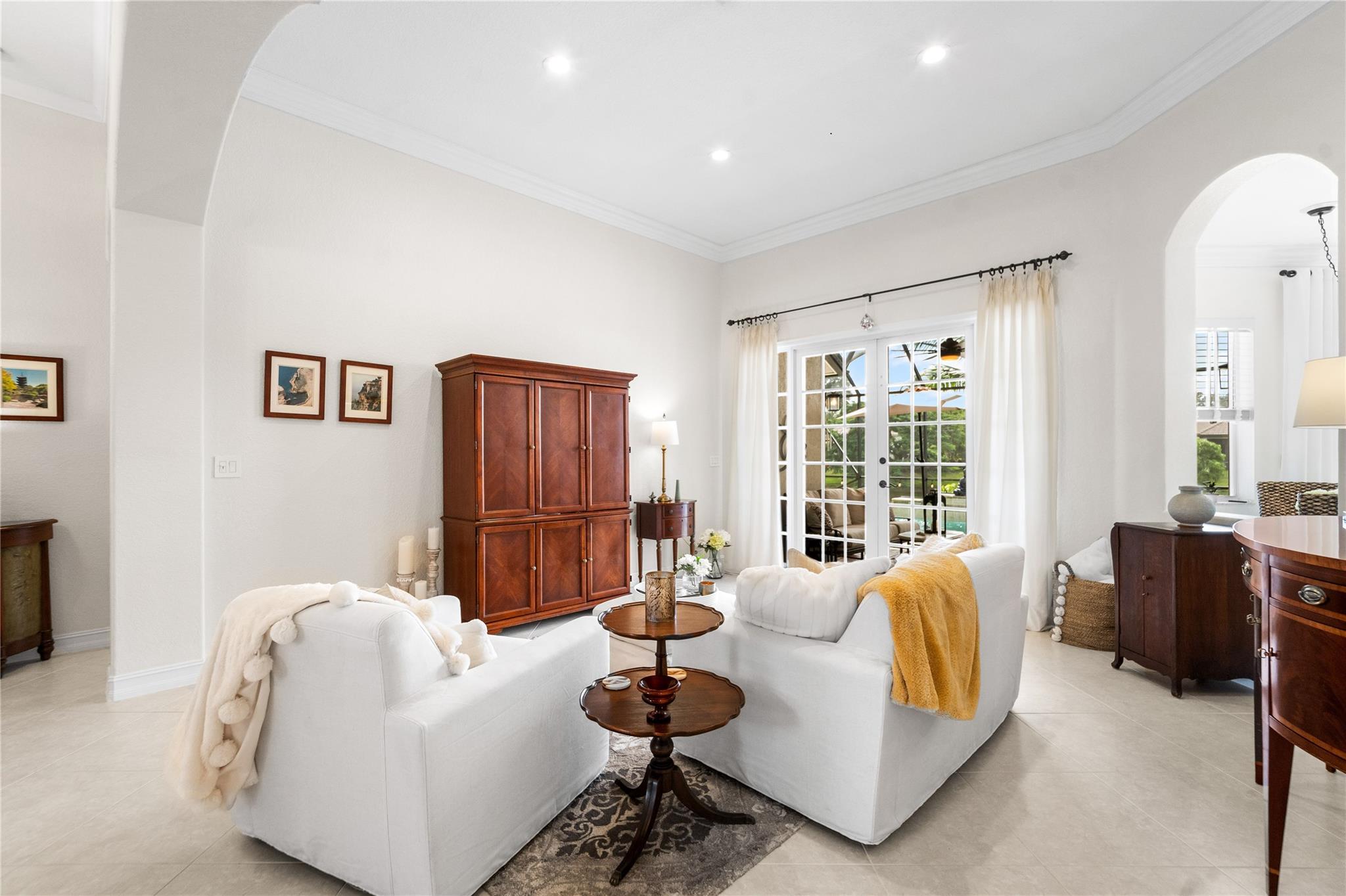 PARKLAND ISLES - Residential