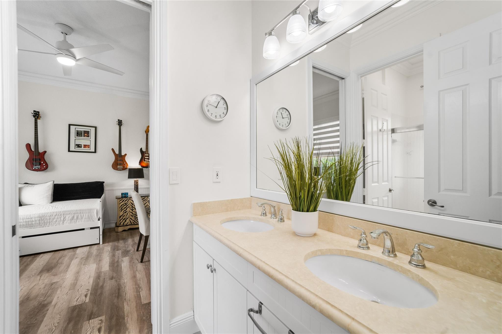 PARKLAND ISLES - Residential