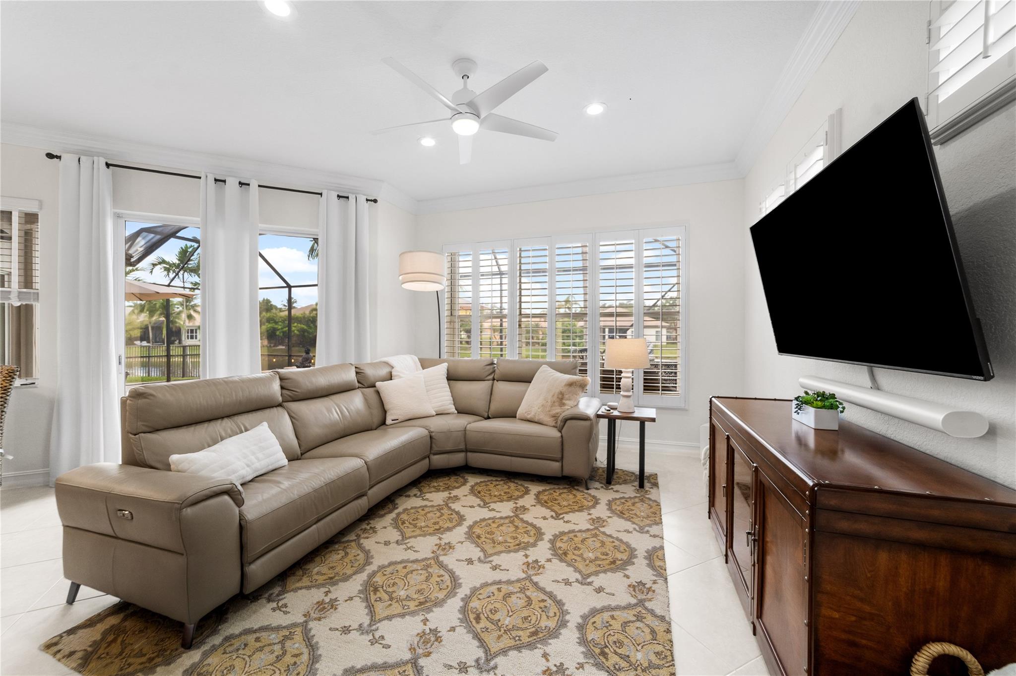 PARKLAND ISLES - Residential