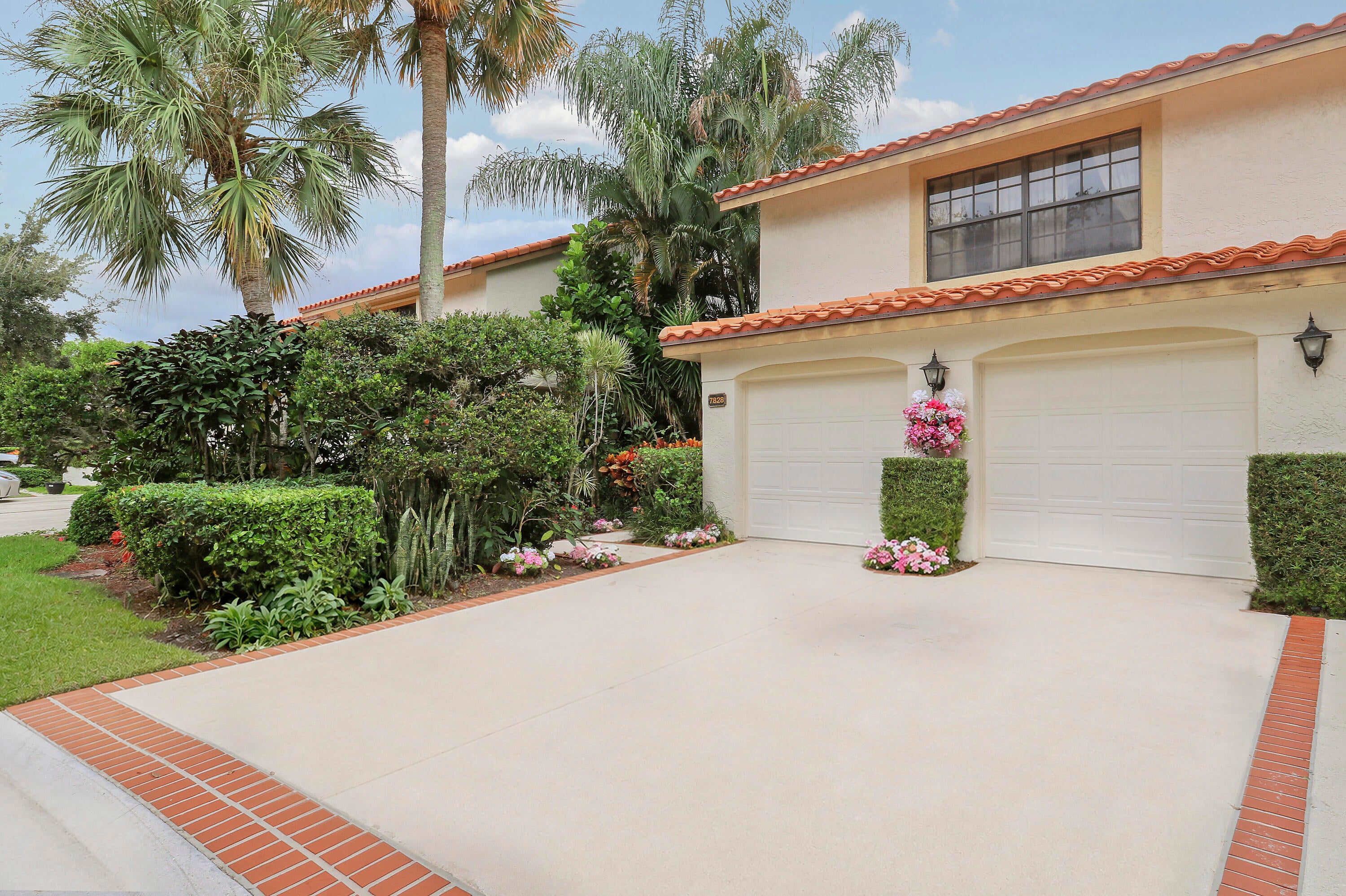 7828 LA MIRADA Drive