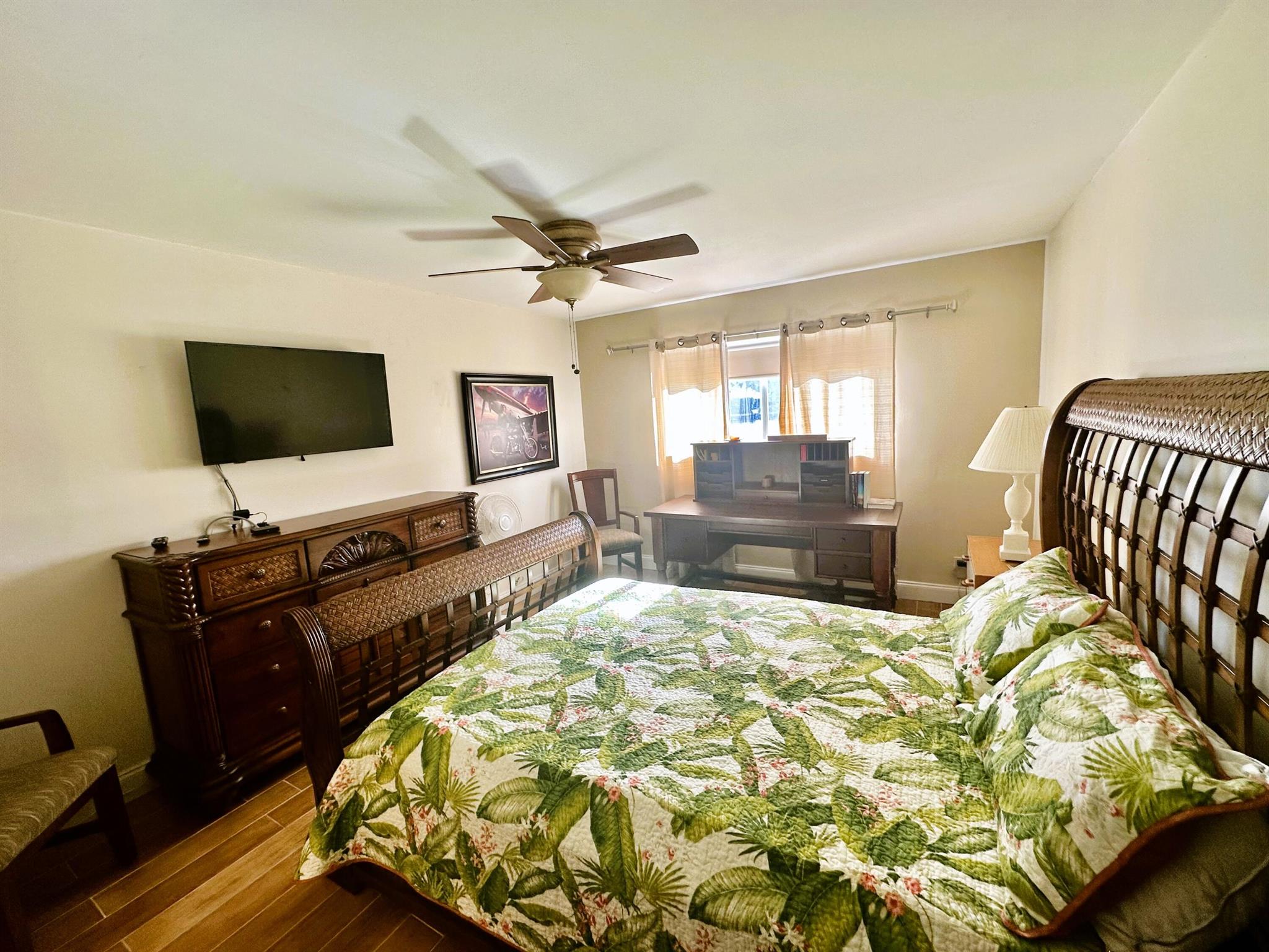 COLONIAL CLUB CONDO SEC 2 - Residential Lease