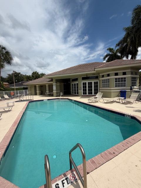 Palm Aire Oaks Course Est - Residential