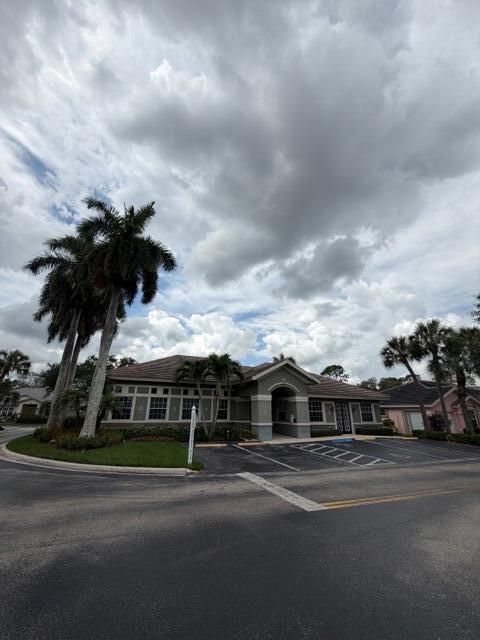 Palm Aire Oaks Course Est - Residential