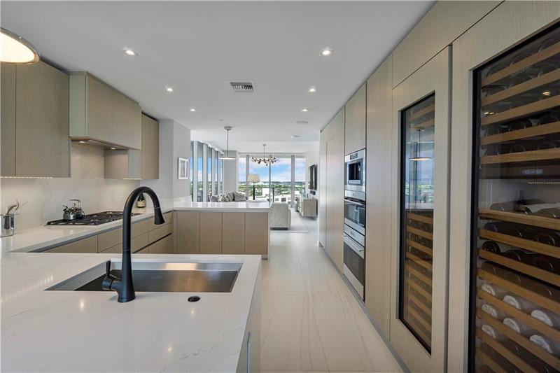 AUBERGE BEACH - Residential