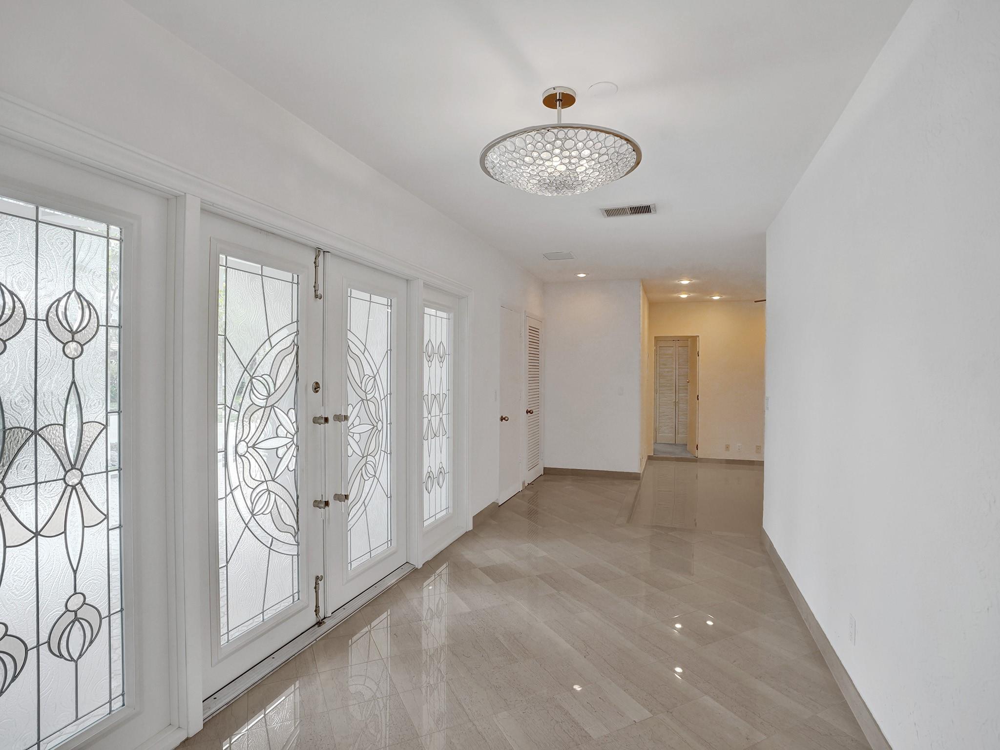 BAY COLONY - Residential