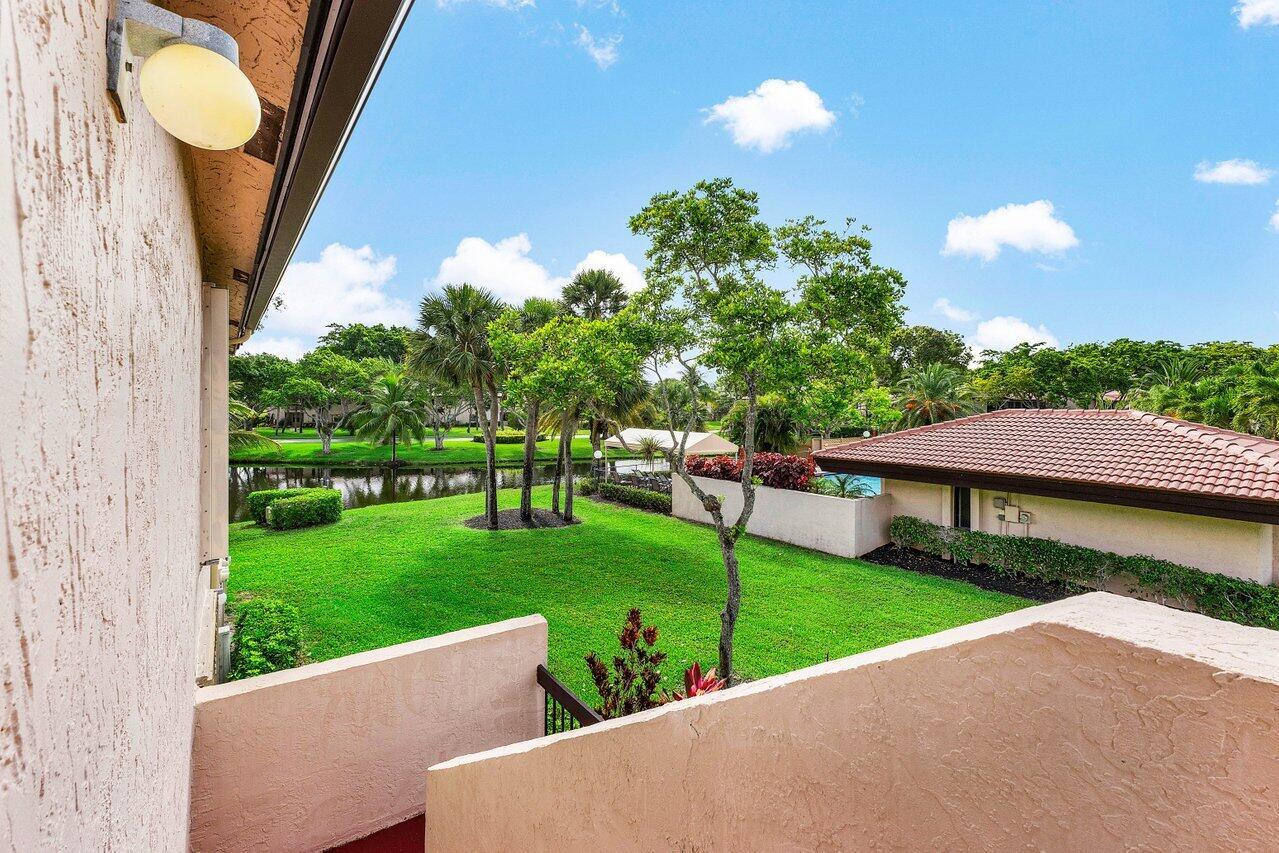 9283 Vista Del Lago 37-L