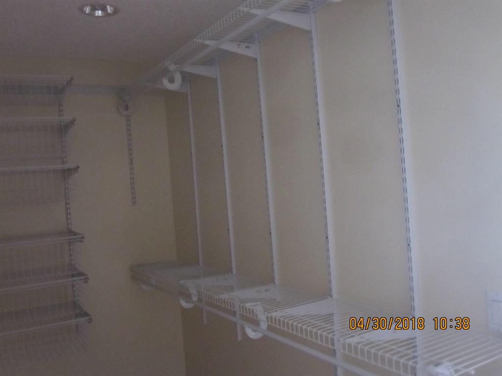 MANGO VILLAS TOWNHOUSE - Residential