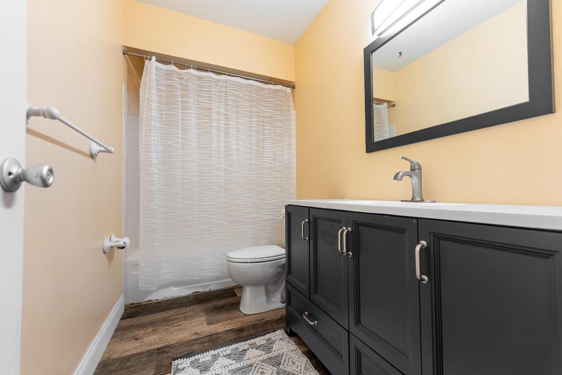 VISTA PINES CONDO - Residential