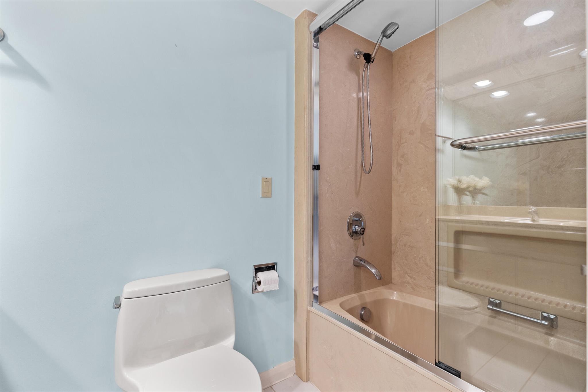 VILLA COSTA CONDO - Residential