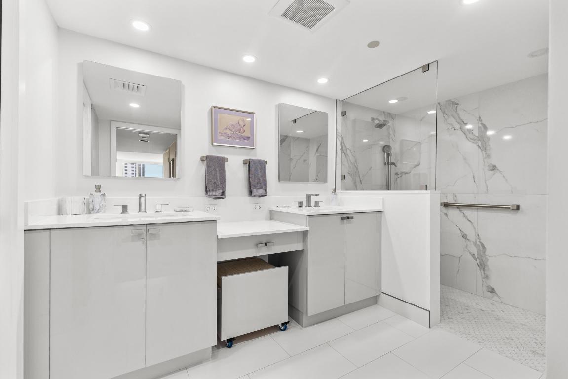 VILLA COSTA CONDO - Residential