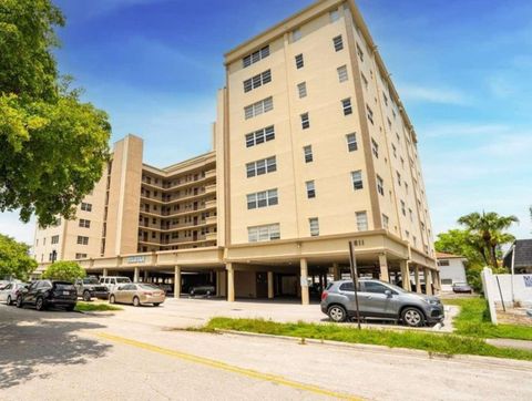 1811 Jefferson St 810 Hollywood FL 33020