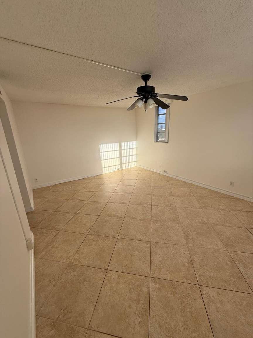View photos, virtual tours, details... 1811 Jefferson St 810
