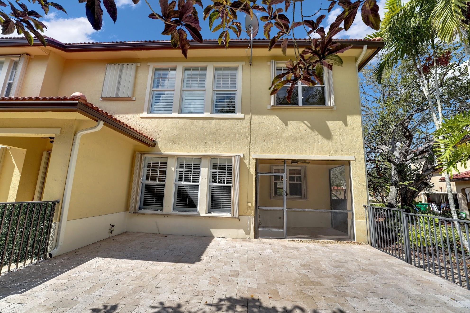 HERON BAY - Residential