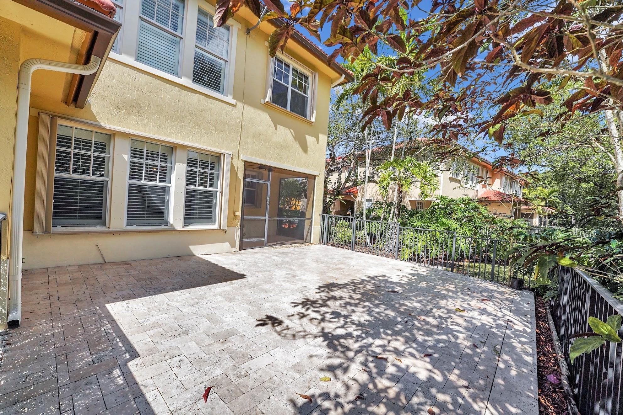 HERON BAY - Residential