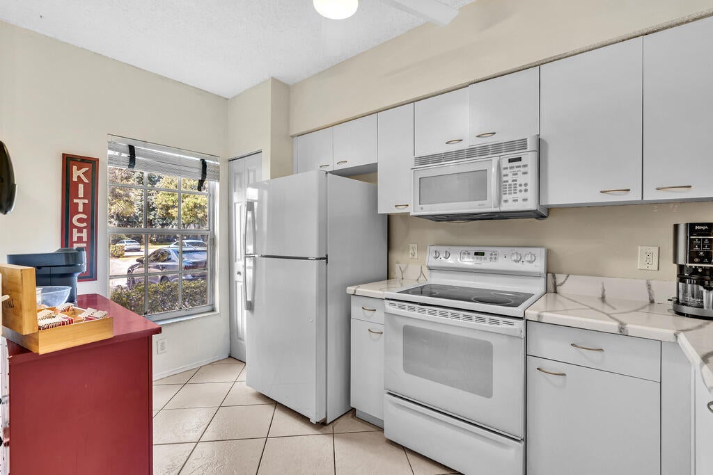 5464 JUBILEE Way 221