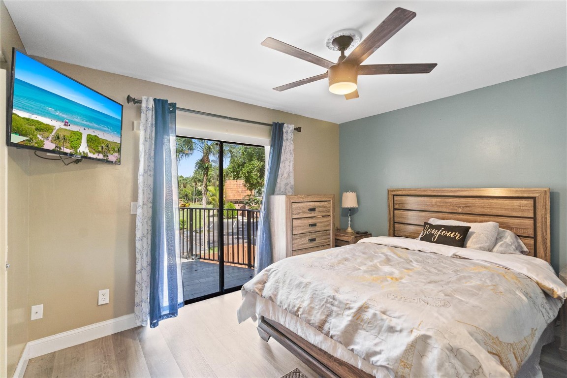 CORAL LAKE - Residential