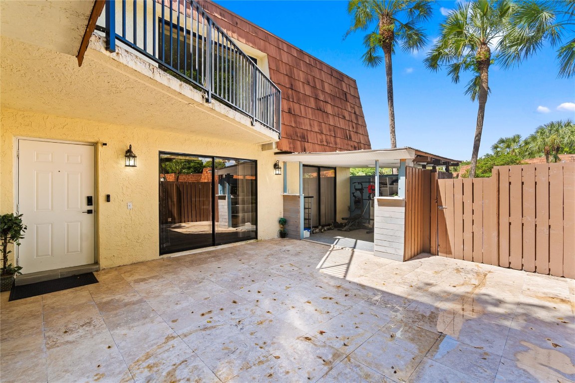 CORAL LAKE - Residential