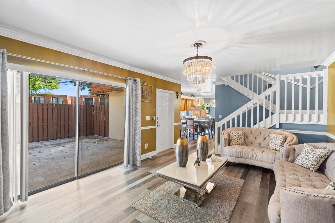 CORAL LAKE - Residential