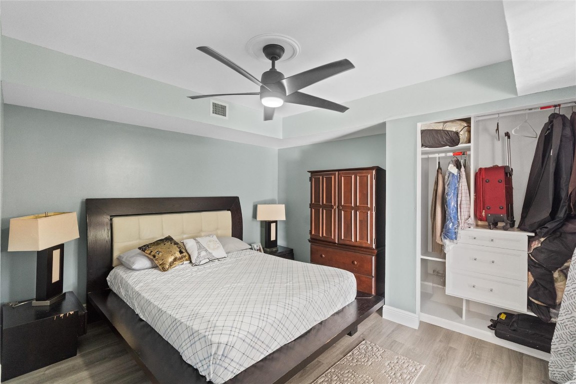 CORAL LAKE - Residential