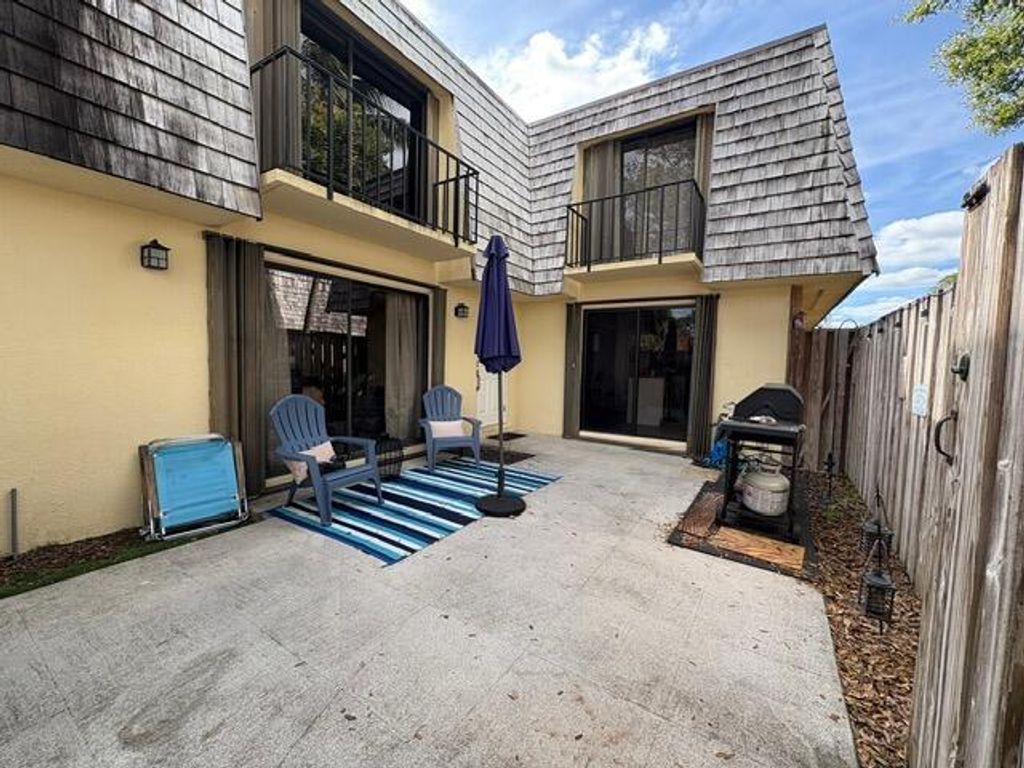 Photo of 303 Arabian Road, Palm Springs, FL 33461 (MLS # B26029429)