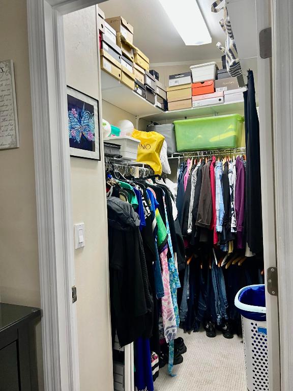 DEERFIELD LAKE - Residential