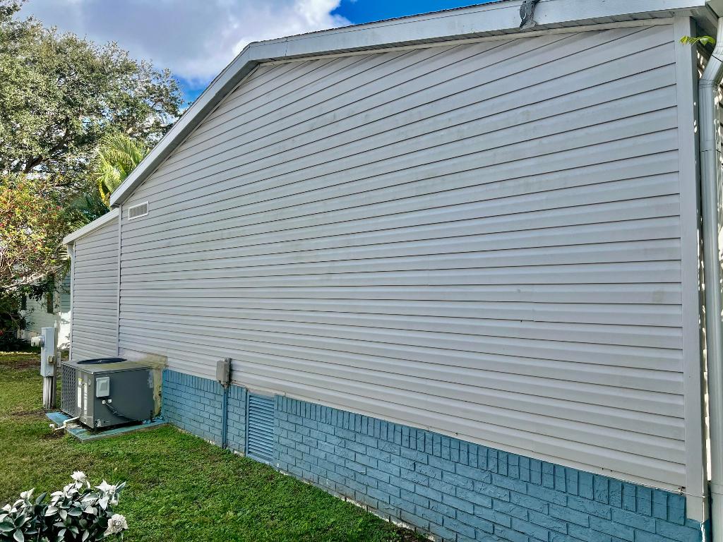 DEERFIELD LAKE - Residential